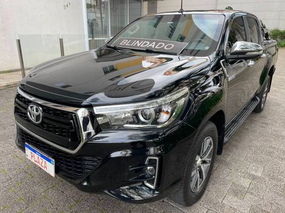TOYOTA HILUX 2.8 SRX 4X4 CD 16V DIESEL 4P AUTOMÁTICO TOYOTA HILUX 2.8 SRX 4X4 CD 16V DIESEL 4P AUTOMÁTICO